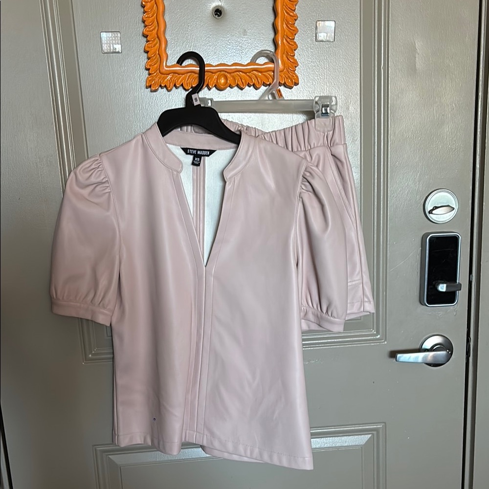 Steve Madden Light Pink Puff Sleeve Top